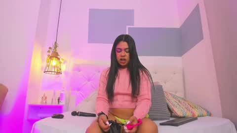 hanah_gray online show from February 19, 11:28 am