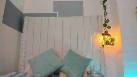 hanah_gray online show from October 13, 11:10 am