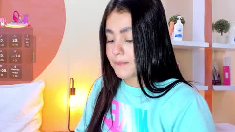 HANAH  online show from January 7, 2:08 pm