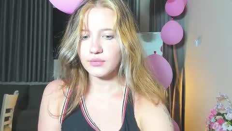 hanahwoods online show from March 7, 8:33 pm