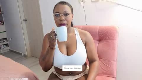 Snapshot of hanarousee chatting on December 18, 11:38 am Twtter Onlyfns HanaRousee online show from December 18, 11:38 am