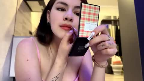 Hi Im Judy online show from June 15, 9:11 am