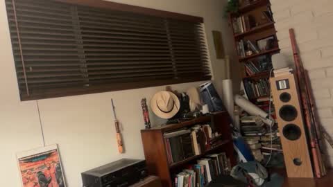 handful57345 online show from April 18, 9:02 am