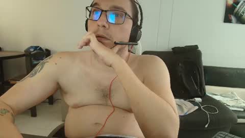 Snapshot of handicappedsex chatting on June 24, 5:12 pm my only tetraking Charly QuadriplegicMy Feet Havent Walked For 30 Years They Are Soft They Are Holy online show from June 24, 5:12 pm