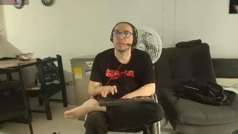 Snapshot of handicappedsex chatting on June 27, 11:59 am my only tetraking Charly QuadriplegicMy Feet Havent Walked For 30 Years They Are Soft They Are Holy online show from June 27, 11:59 am