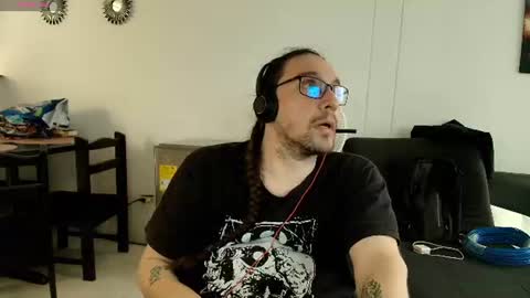 Snapshot of handicappedsex chatting on July 4, 2:12 pm my only tetraking Charly QuadriplegicMy Feet Havent Walked For 30 Years They Are Soft They Are Holy online show from July 4, 2:12 pm