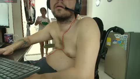 Snapshot of handicappedsex chatting on July 31, 12:15 pm my only tetraking Charly QuadriplegicMy Feet Havent Walked For 30 Years They Are Soft They Are Holy online show from July 31, 12:15 pm