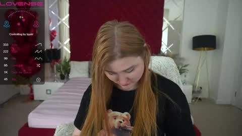 Snapshot of handsome_d_ chatting on February 28, 5:26 am Dayana online show from February 28, 5:26 am