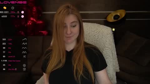 Snapshot of handsome_d_ chatting on March 7, 5:40 am Dayana online show from March 7, 5:40 am