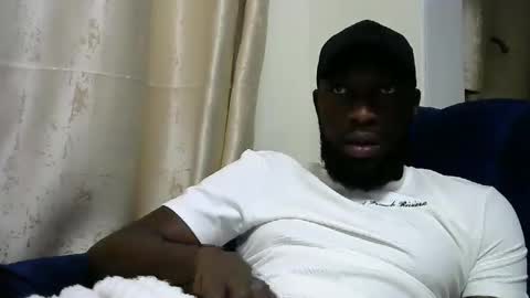 handsome king online show from December 10, 6:17 pm