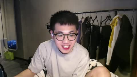 Snapshot of handsome_mannn chatting on January 15, 7:01 pm handsome_mannn online show from January 15, 7:01 pm