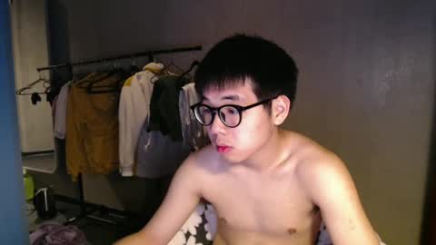 Snapshot of handsome_mannn chatting on February 14, 9:53 pm handsome_mannn online show from February 14, 9:53 pm