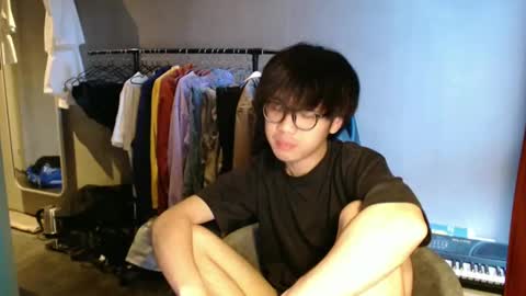 handsome_mannn online show from June 5, 6:57 pm