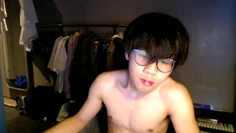 handsome_mannn online show from June 11, 8:07 pm