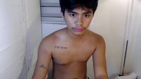 Snapshot of handsome_vanana chatting on February 11, 4:13 pm handsome_vanana online show from February 11, 4:13 pm