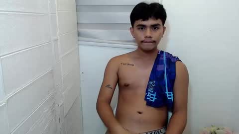 Snapshot of handsome_vanana chatting on February 24, 1:31 pm handsome_vanana online show from February 24, 1:31 pm