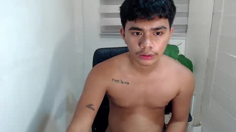 Snapshot of handsome_vanana chatting on February 26, 4:56 pm handsome_vanana online show from February 26, 4:56 pm