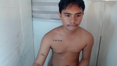 Snapshot of handsome_vanana chatting on March 5, 2:01 pm handsome_vanana online show from March 5, 2:01 pm