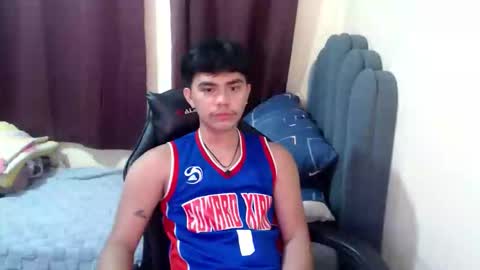Snapshot of handsome_vanana chatting on October 8, 8:23 am handsome_vanana online show from October 8, 8:23 am
