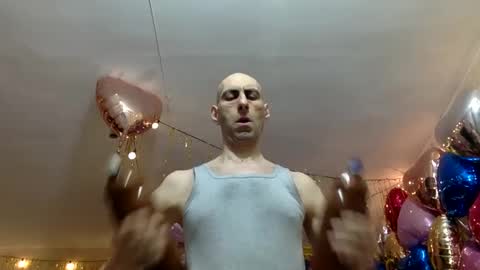 Snapshot of handsomealfie chatting on January 9, 2:36 am HandsomeAlfie online show from January 9, 2:36 am