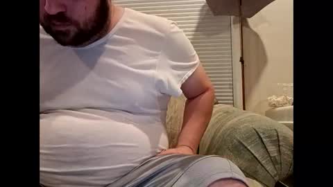 handsomedaddy198923 online show from November 25, 7:52 am