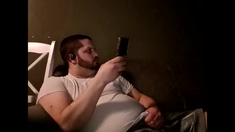 Handsomedaddy198923 online show from March 22, 6:28 am