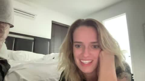 handsomedeck online show from August 5, 8:28 am