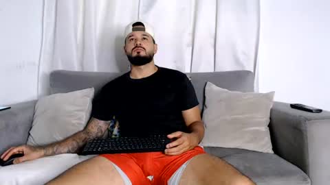Handsomen online show from July 10, 1:58 pm