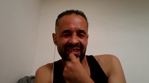 handsomepenis20cm online show from September 29, 12:32 pm