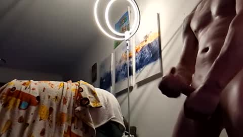 Snapshot of handsomerob42 chatting on October 3, 8:06 pm handsomerob42 online show from October 3, 8:06 pm