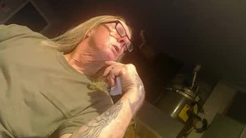 Handystudman online show from November 22, 10:47 am