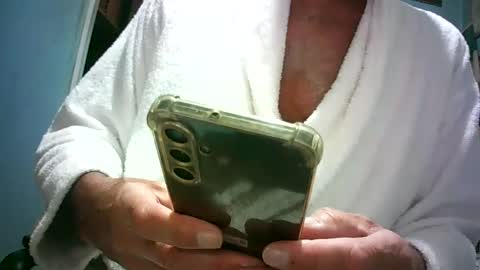 handymanforyou177322 online show from June 8, 10:32 pm