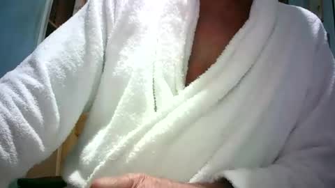 handymanforyou177322 online show from June 9, 10:32 pm