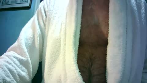 handymanforyou177322 online show from June 20, 9:39 pm