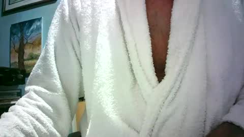 handymanforyou177322 online show from July 4, 11:33 pm