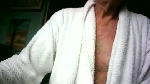 handymanforyou177322 online show from July 6, 12:46 pm