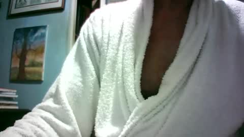 handymanforyou177322 online show from July 6, 8:44 pm