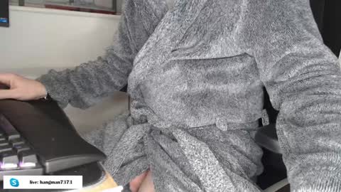 Snapshot of hangman73 chatting on January 20, 7:47 am Hangman online show from January 20, 7:47 am