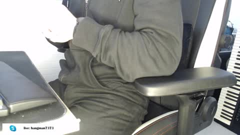 Snapshot of hangman73 chatting on January 20, 1:53 pm Hangman online show from January 20, 1:53 pm