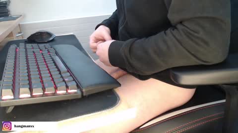 Snapshot of hangman73 chatting on February 3, 9:08 am Hangman online show from February 3, 9:08 am