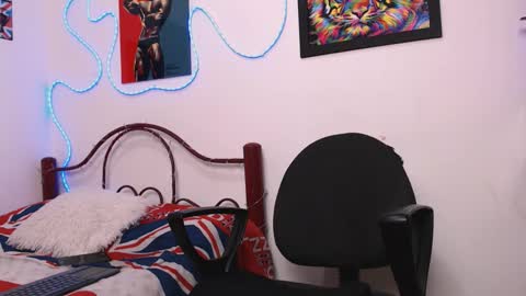 Hank online show from October 17, 1:42 am