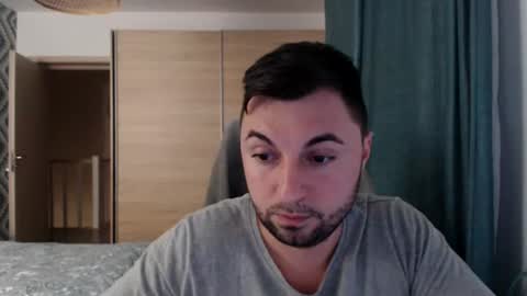 HankMalone online show from January 1, 6:16 pm