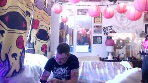 hank rams online show from August 3, 6:11 pm