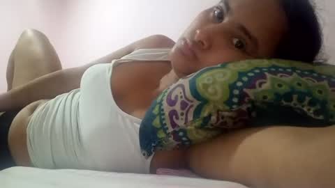 Hann675654 online show from July 22, 9:39 pm