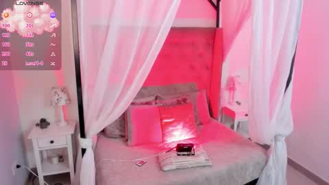 hanna  online show from December 14, 4:18 am