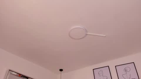 hanna__evans_ online show from October 24, 12:01 pm