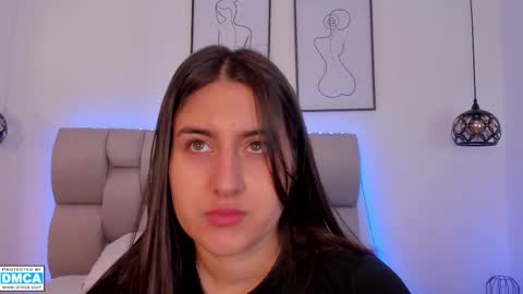 Snapshot of hanna__evans_ chatting on February 18, 12:01 pm hanna__evans_ online show from February 18, 12:01 pm