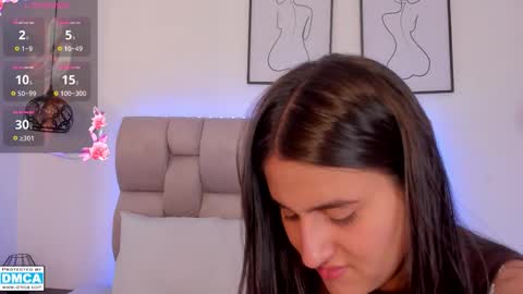 Snapshot of hanna__evans_ chatting on February 24, 12:14 pm hanna__evans_ online show from February 24, 12:14 pm