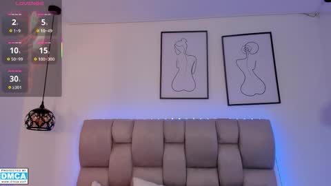 Snapshot of hanna__evans_ chatting on March 25, 12:44 pm hanna__evans_ online show from March 25, 12:44 pm