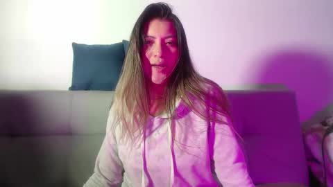 Hanna  online show from March 19, 12:14 am